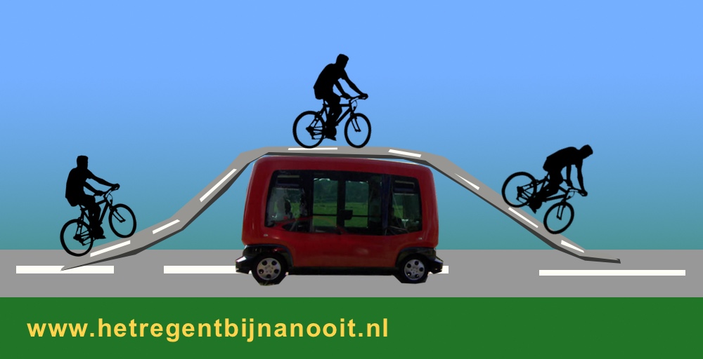 Zelfrijdende bus van de weg, maar ook weer terug